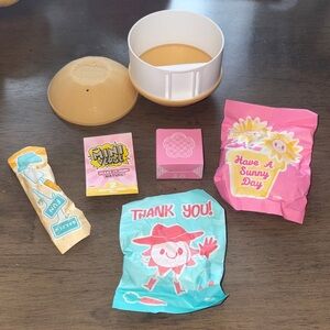 Mini Verse Make it Mini Nature Anemones.